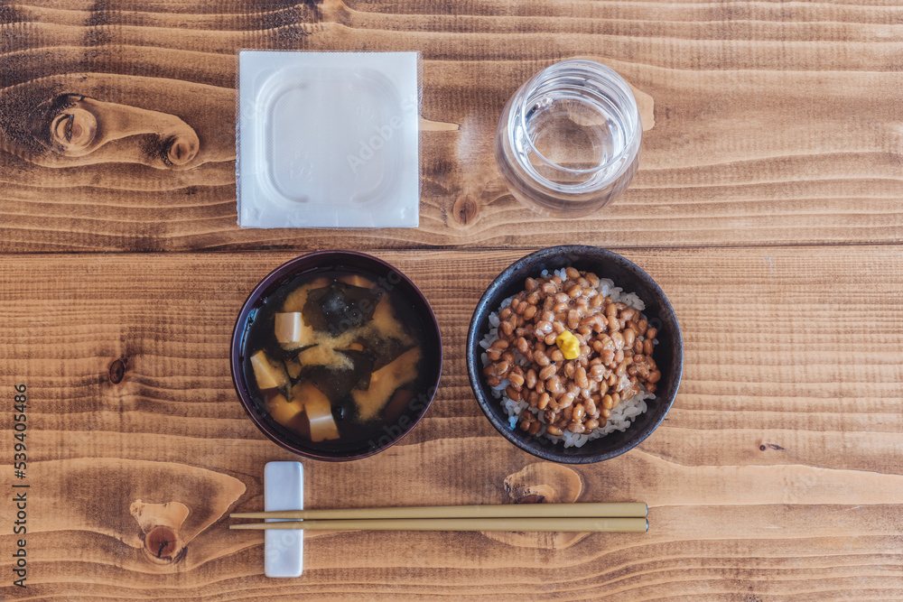 質素な朝食(日本食) 質素な朝食(日本食)