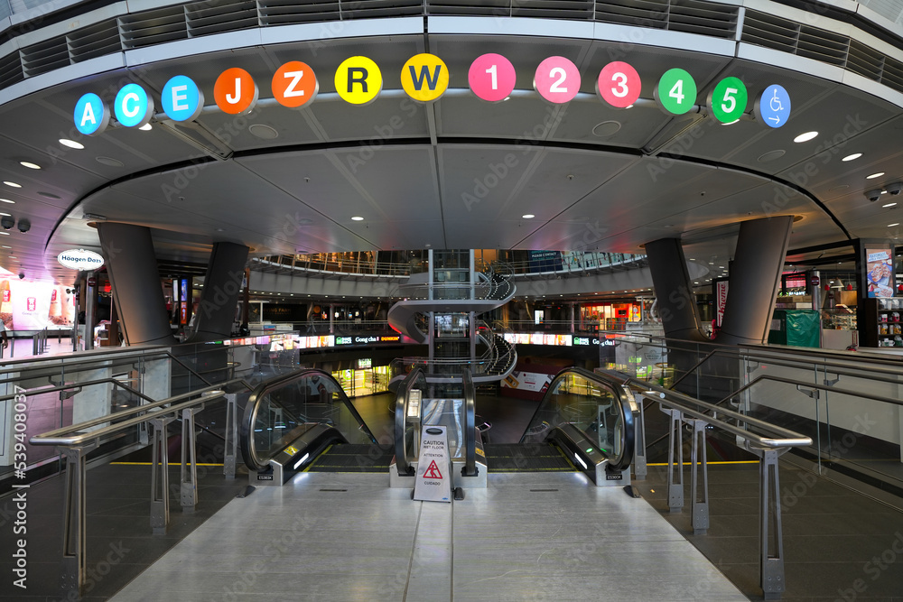 Foto de Fulton Street station. Fulton Street station is a major New