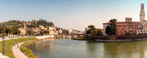 Verona. Fiume Adige verso Ponte Pietra tra San Pietro e campanile del Duomo
