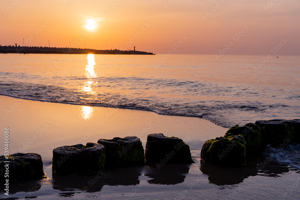 Sonnenuntergang in Kolberg - Polen 2022
Polnische Ostsee.