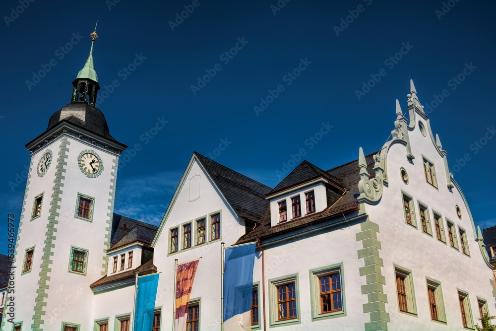 freiberg, deutschland - altes rathaus mit glockenturm