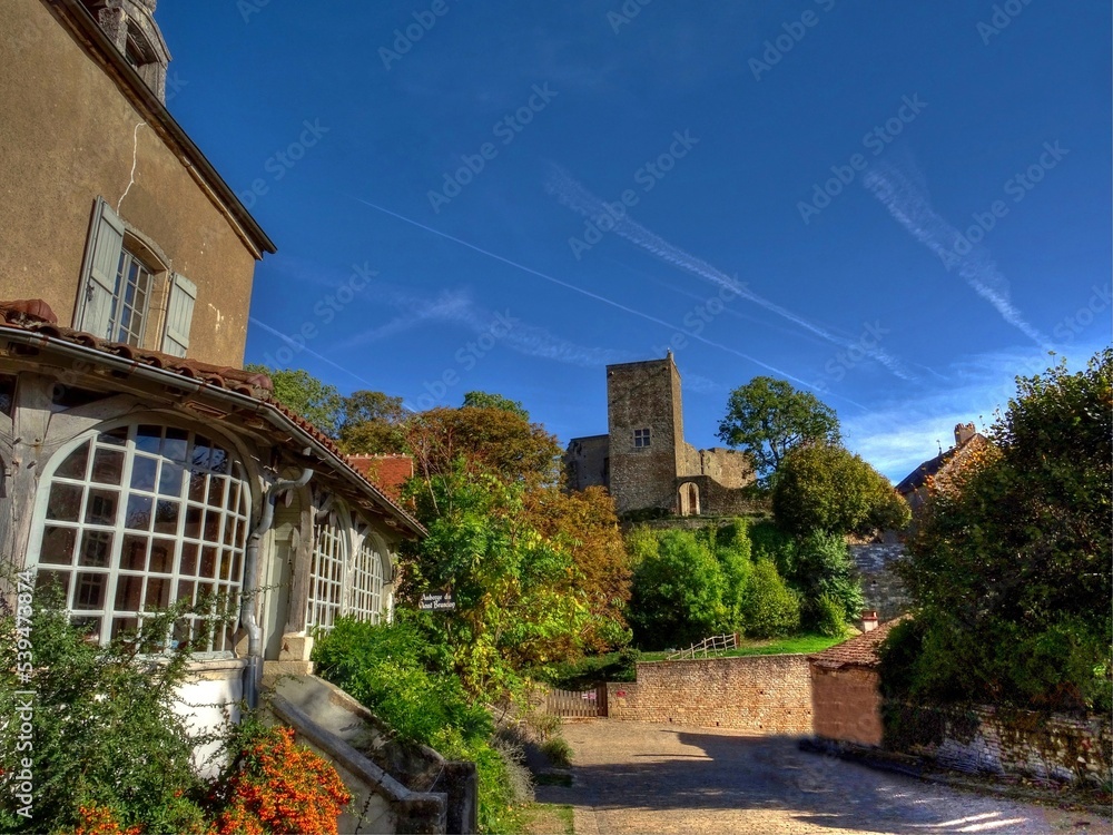Le village médiéval de Brancion en Bourgogne. Le village médiéval de Brancion en Bourgogne.