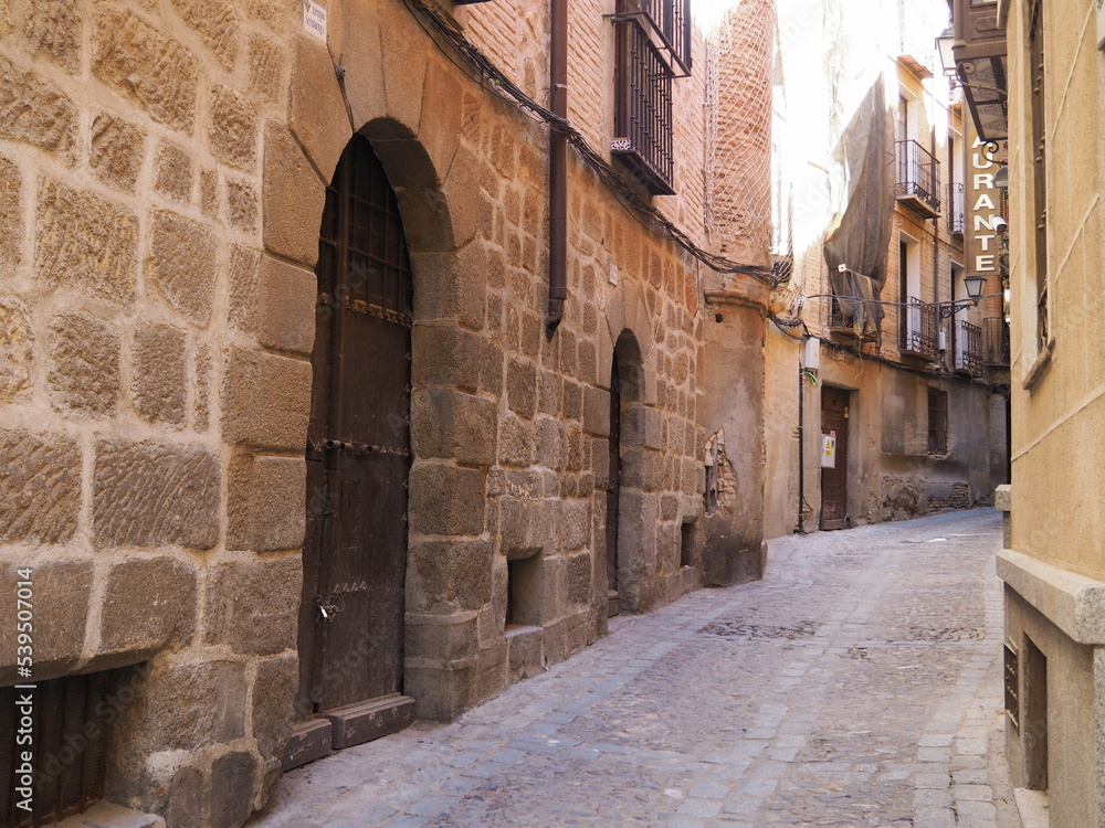 Toledo, ciudad con bonito casco medieval en España.