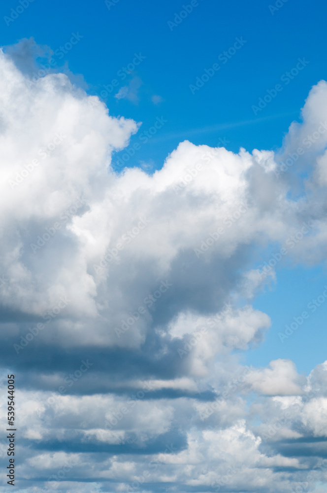 Obraz premium Clouds with hole vertical