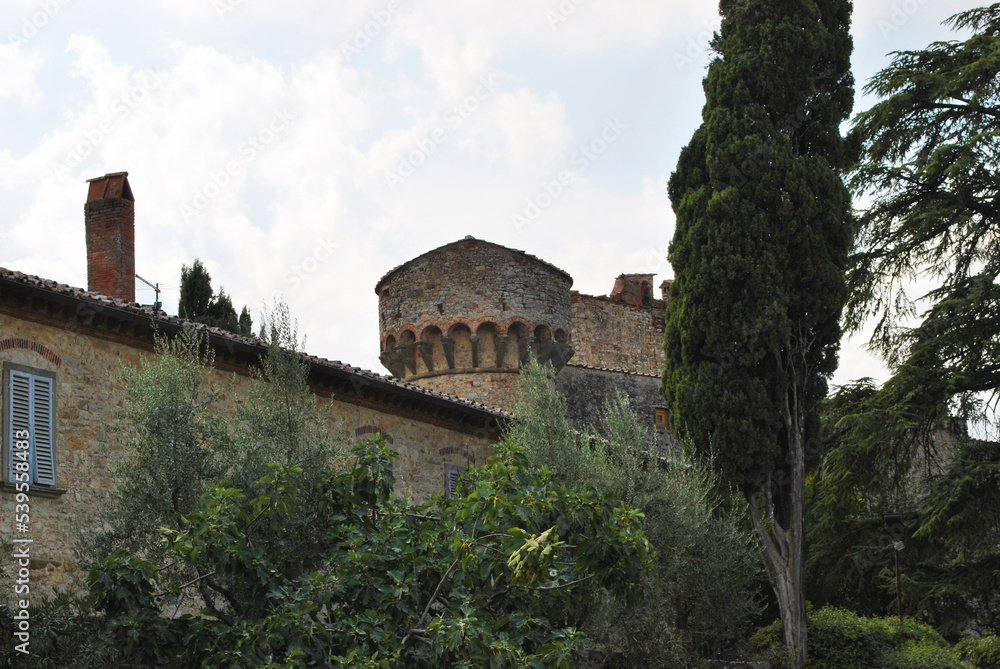 Il castello di Meleto a Gaiole in Chianti in provincia di Siena, Toscana, Italia.