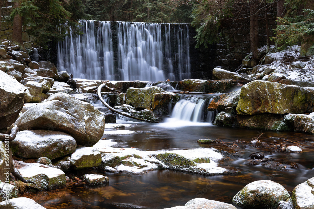 Fototapeta premium Winter waterfall