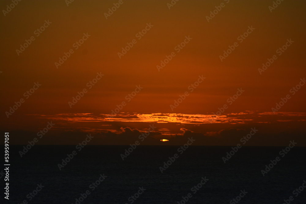 Fototapeta premium sunset over the sea