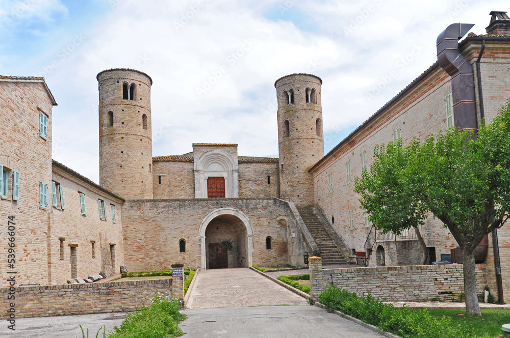 Corridonia, Abbazia di San Claudio in Chienti - Marche