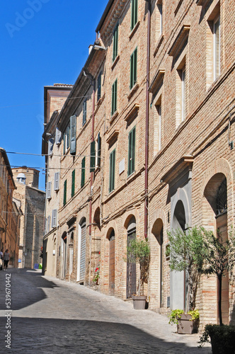 Recanati, le strade del borgo vecchio - Marche