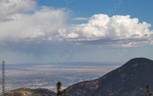 Fotografie clouds over the mountains