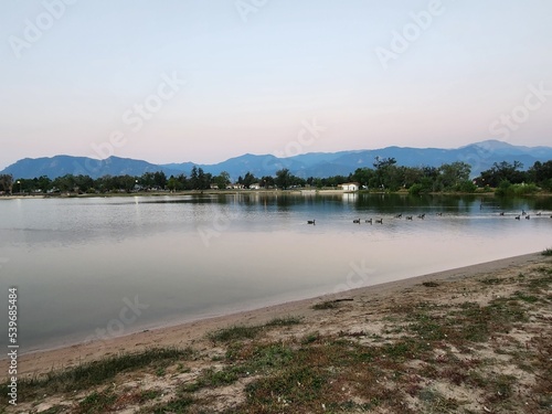 Fotografie lake and mountains