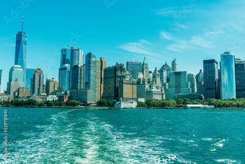 Fotos de Manhattan desde el ferry que dirige a Liberty island.