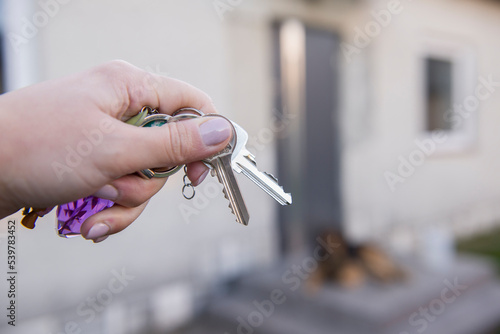 Otrzymanie kluczy do wymarzonego domu jest najbardziej wyczekiwaną chwilą dla inwestora.