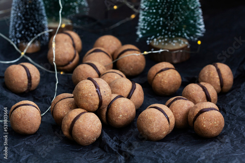 Obraz na płótnie Lady's kisses, traditional Italian nut cookies with coffee and chocolate filling. w salonie