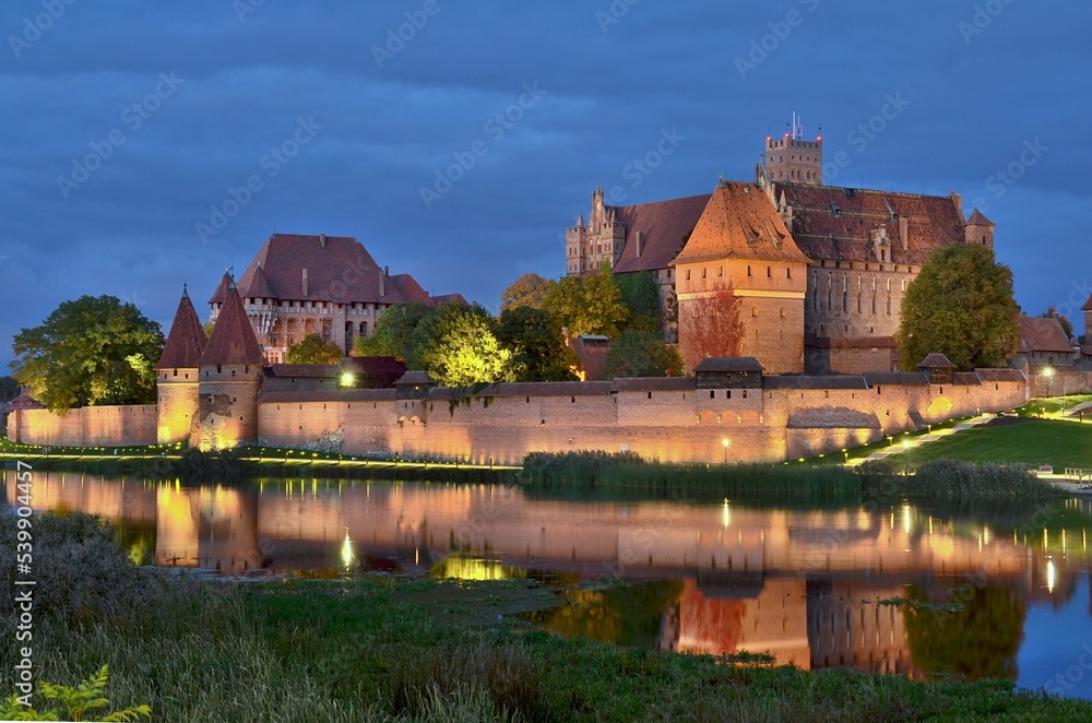 Castle of the Teutonic Order in Malbork by night 2022