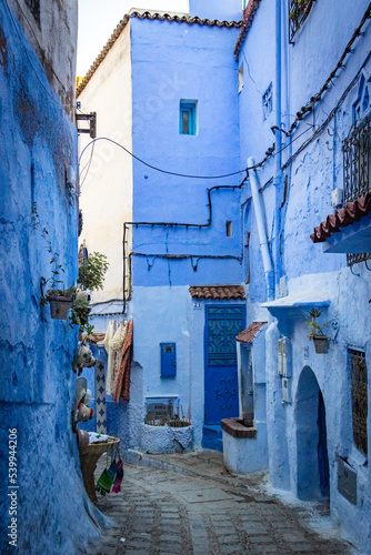 narrow street, blue city of Chefchaouen, Morocco, north africa, © Andrea Aigner