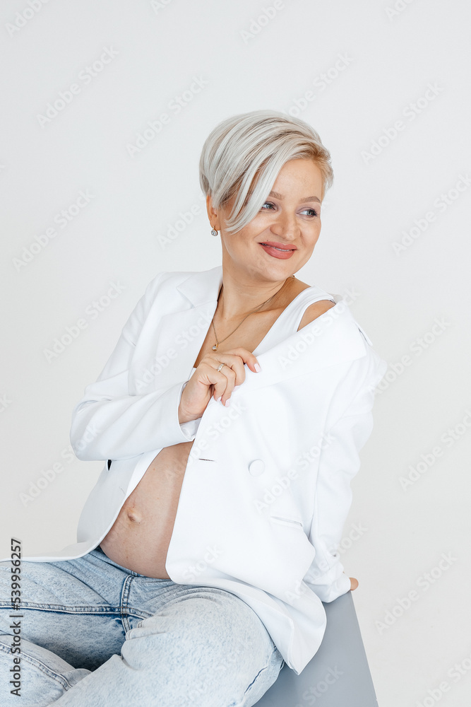 pregnancy, rest, people and expectation concept - happy pregnant woman pregnancy, rest, people and expectation concept - happy pregnant woman