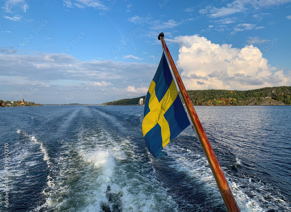 Fototapeta premium Swedish flag on a sailing boat 6