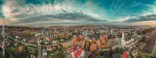 Obraz na płótnie Gorzyce, nowoczesna wieś na Śląsku w Polsce panorama jesienią z lotu ptaka w salonie