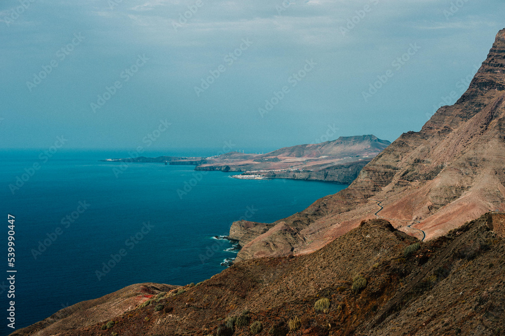 Paisajes de Gran Canaria. Montañas con mar y parques naturales. Viajes con encanto. Lugares de España.