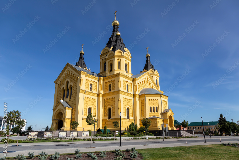 Obraz premium Alexander Nevsky Novoyarmarochny Cathedral in Nizhny Novgorod on a sunny summer day. Russia.