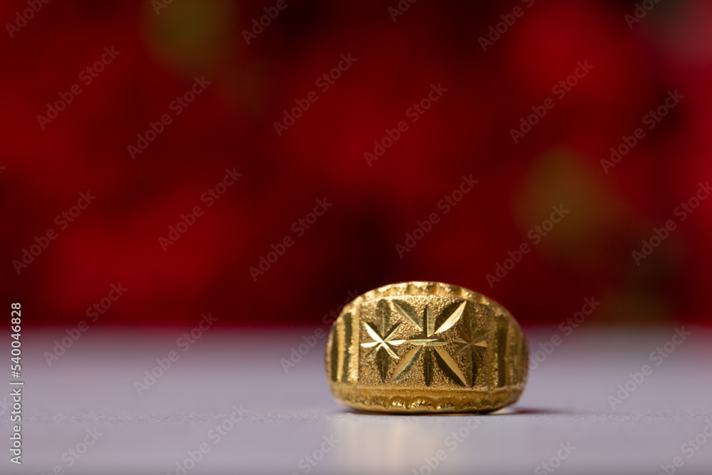 Beautiful patterned gold ring, Thai style Beautiful patterned gold ring, Thai style