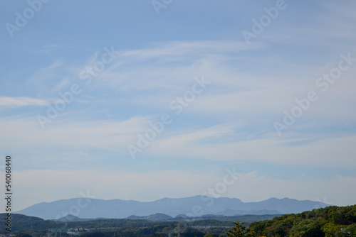 仙台泉パークタウンからの秋の雲に彩られた蔵王連峰 © PICCOLOGEOGRAPHIC