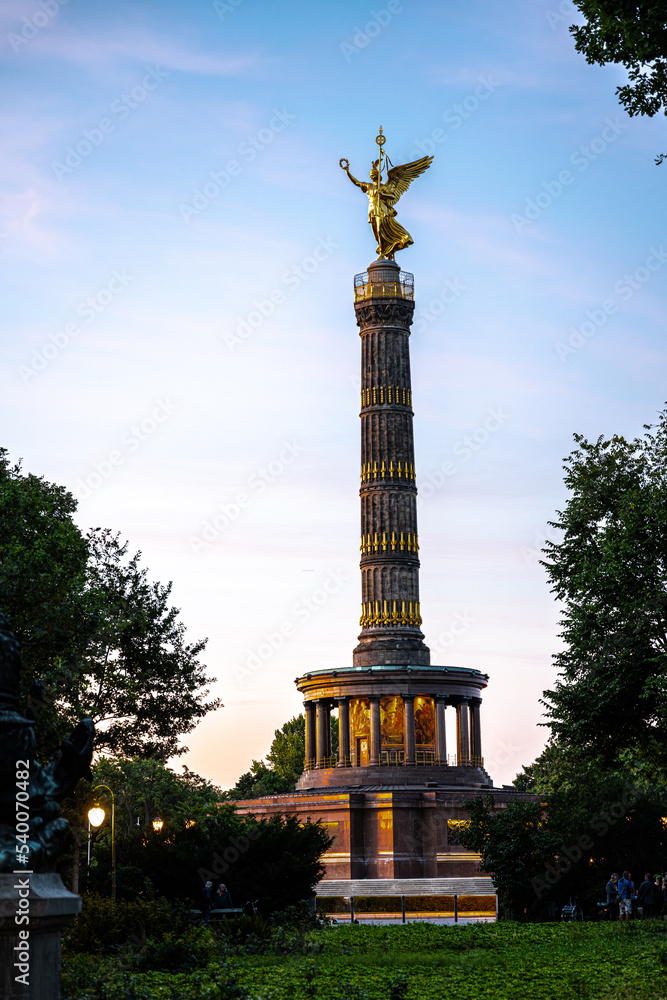 Fototapeta premium Victory Column in Berlin, Germany