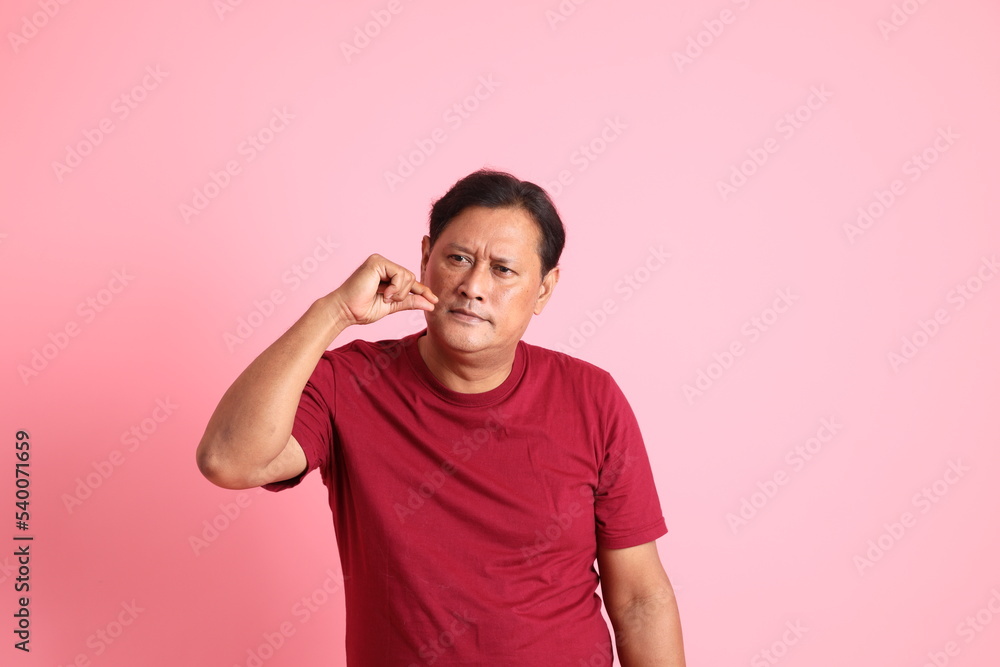 Obraz premium Casual Senior Man