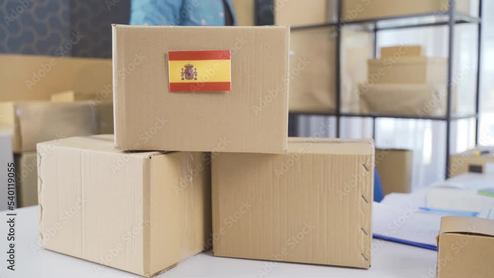 Spain flag on logistic cargo package.
Cargo package with flag of Spain.
Spain flag on logistic cargo package.
Cargo package with flag of Spain.