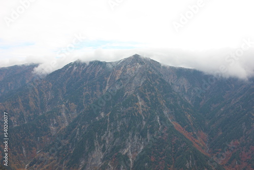 秋の黒部。大観峰からの風景。鳴沢岳・赤沢岳。