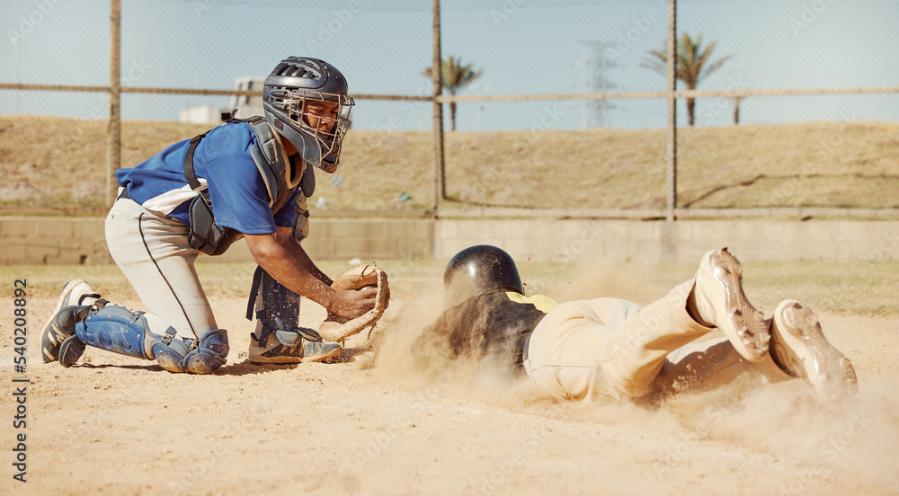 Stockfoto med beskrivningen Baseball, baseball player and diving on home  plate sand of field ground sports pitch on athletic sports ball game  competition. Softball match, sport training and fitness workout in Dallas