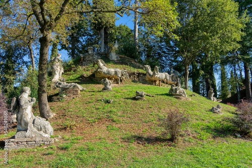 ancient sculptures cemetery
