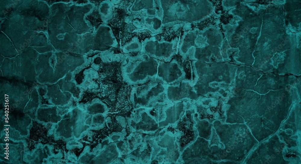 Naklejka premium textured old wall art background with dark side, old wall surface full of moss, unique crack textured old wall