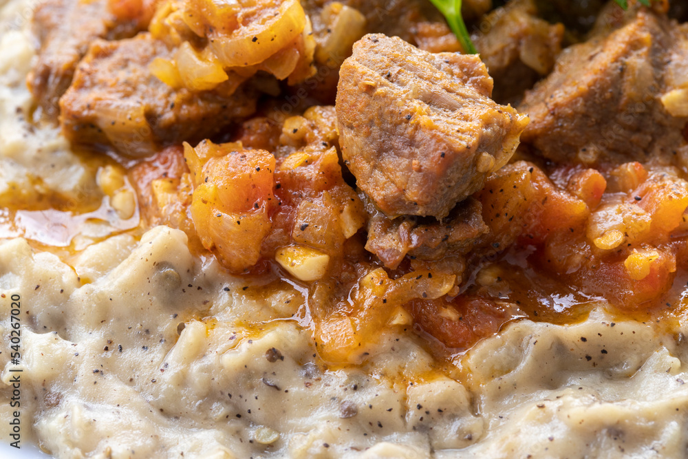 Hünkar liked one of the good dishes of Hatay city in Turkey . Hünkar liked one of the good dishes of Hatay city in Turkey .