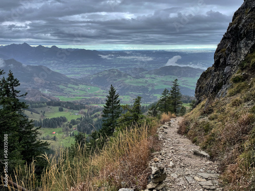 Wanderweg an der Hochries beim Abstieg zu den Seitenalmen mit Blick ins Chiemgau, Alpen, Bayern, Deutschland photo