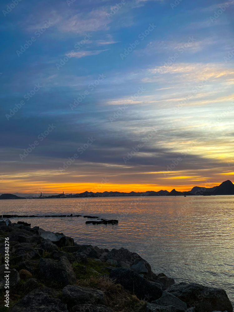 Obraz premium sunset over the sea