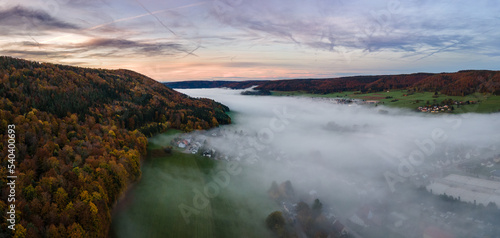 Rietheim Weilheim bei Tuttlingen im Morgennebel