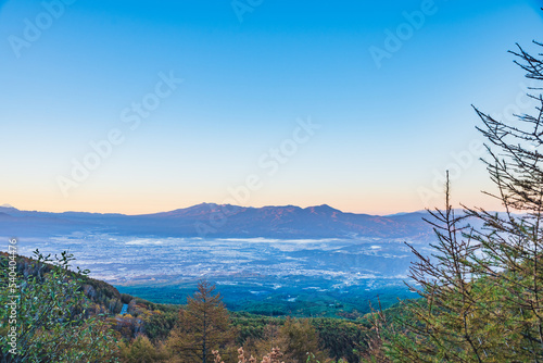 長野県高峰高原から眺める朝の八ヶ岳連峰 © Miyuki Motomura