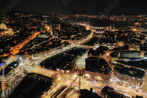 Blick auf Zürich aus erhöhter Position. 