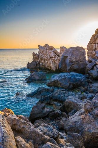Balion, Kreta, Griechenland, Sonnenaufgang an der Felsenküste