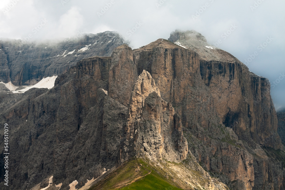 panorama dolomity chmury lato górski krajobraz
