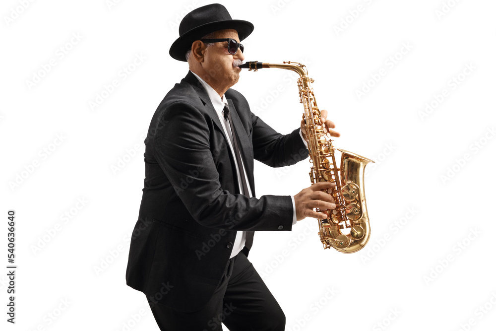 Naklejka premium Mature male sax player with sunglasses performing