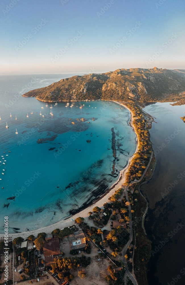 Fototapeta premium Beautiful shot of Santa Guilia beach in Corsica, France