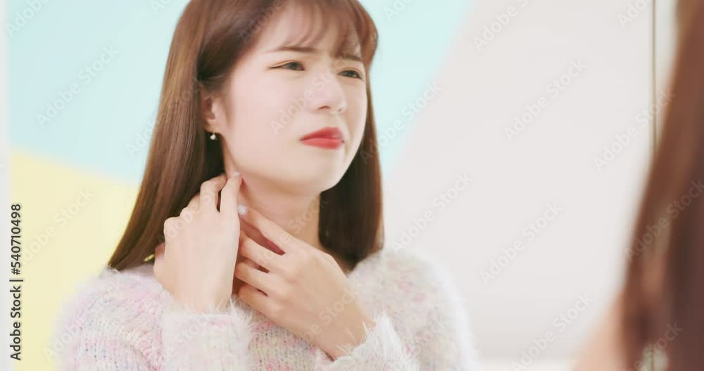 woman doing skincare woman doing skincare