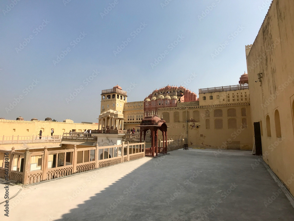 Obraz premium Jaipur, India, November 2019 - An old stone building