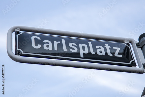 Straßenschild vom Carlsplatz in Düsseldorf