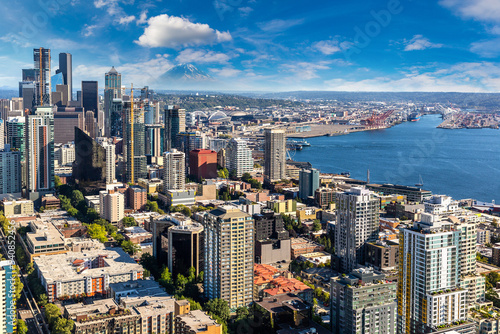 Aerial view of Seattle, USA © Sergii Figurnyi