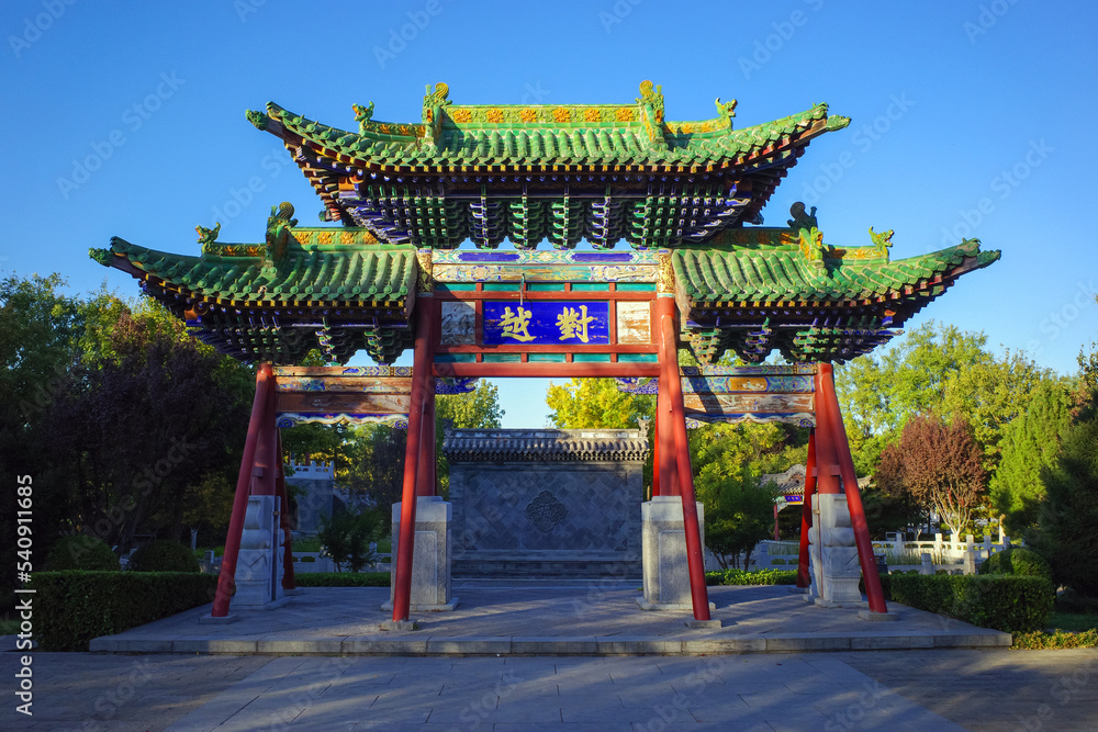 Fototapeta premium pavilion building in chinese garden