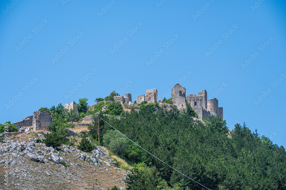 Fototapeta premium the beautiful castle of Rocca Calascio and where the film Ladyhawke was filmed
